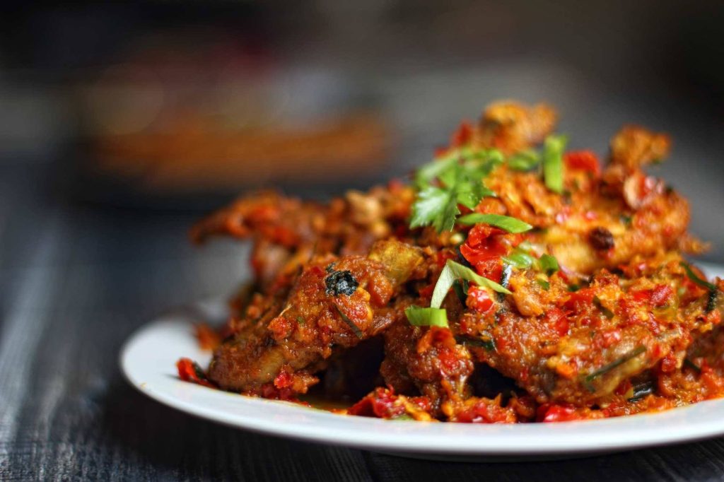 Wisata Kuliner Manado: Ragam Makanan Khas Sulawesi Utara yang Wajib Dicoba Pengunjung Baru